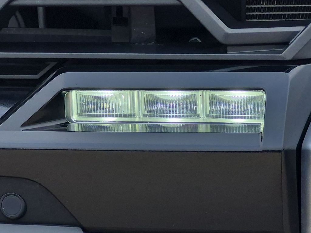 Thumbnail: 2022 Toyota Tundra - 7