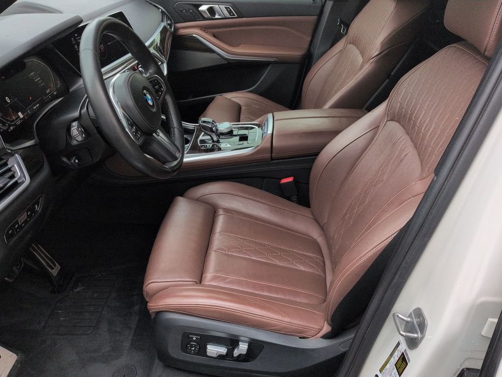 Thumbnail: 2019 BMW X5 - 10