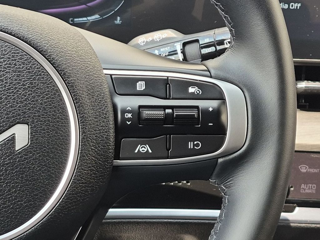 Thumbnail: 2025 Kia Sportage - 32
