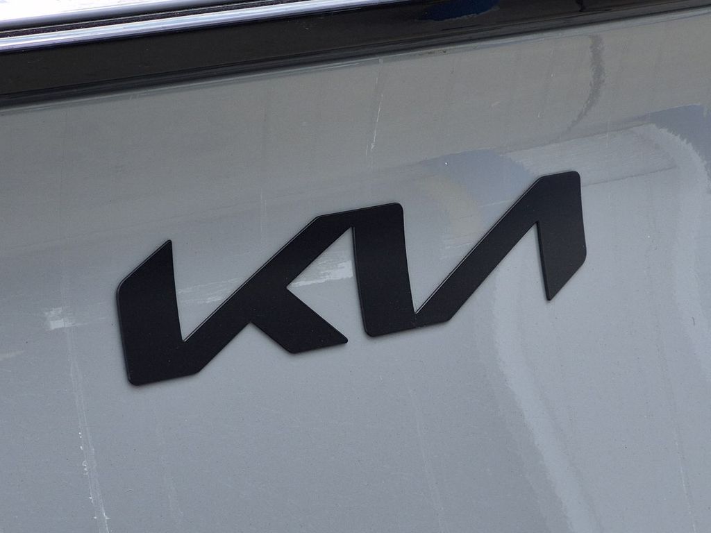 Thumbnail: 2025 Kia Sportage - 25