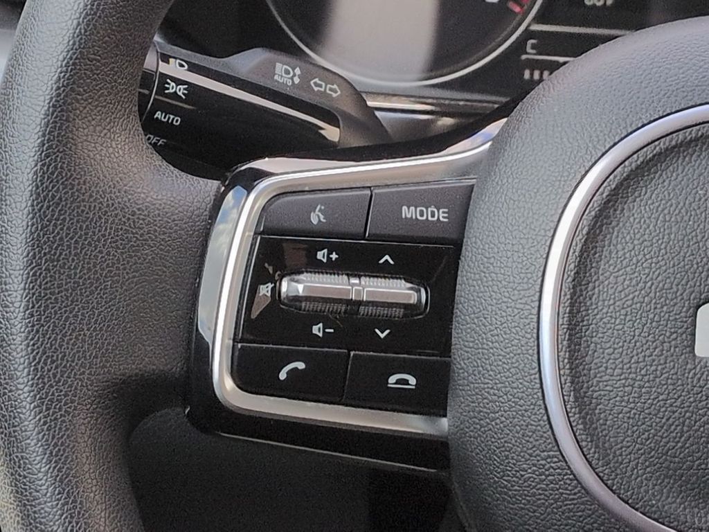 Thumbnail: 2023 Kia Sorento - 27