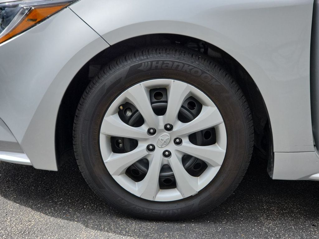 Thumbnail: 2024 Toyota Corolla - 8