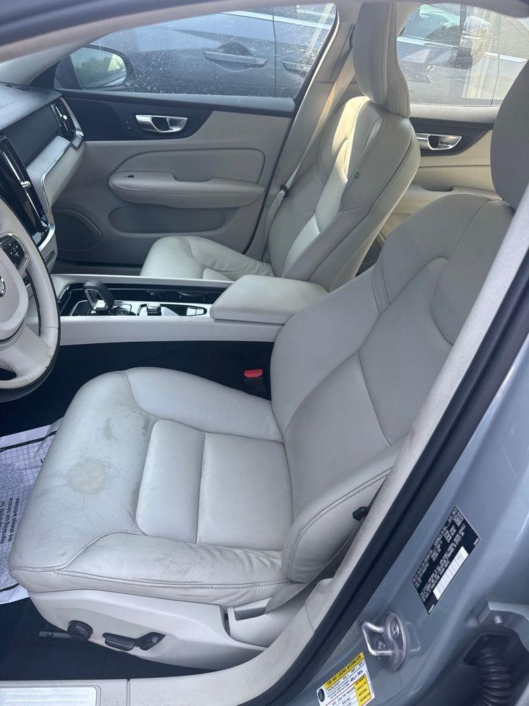 Thumbnail: 2024 Volvo S60 - 3
