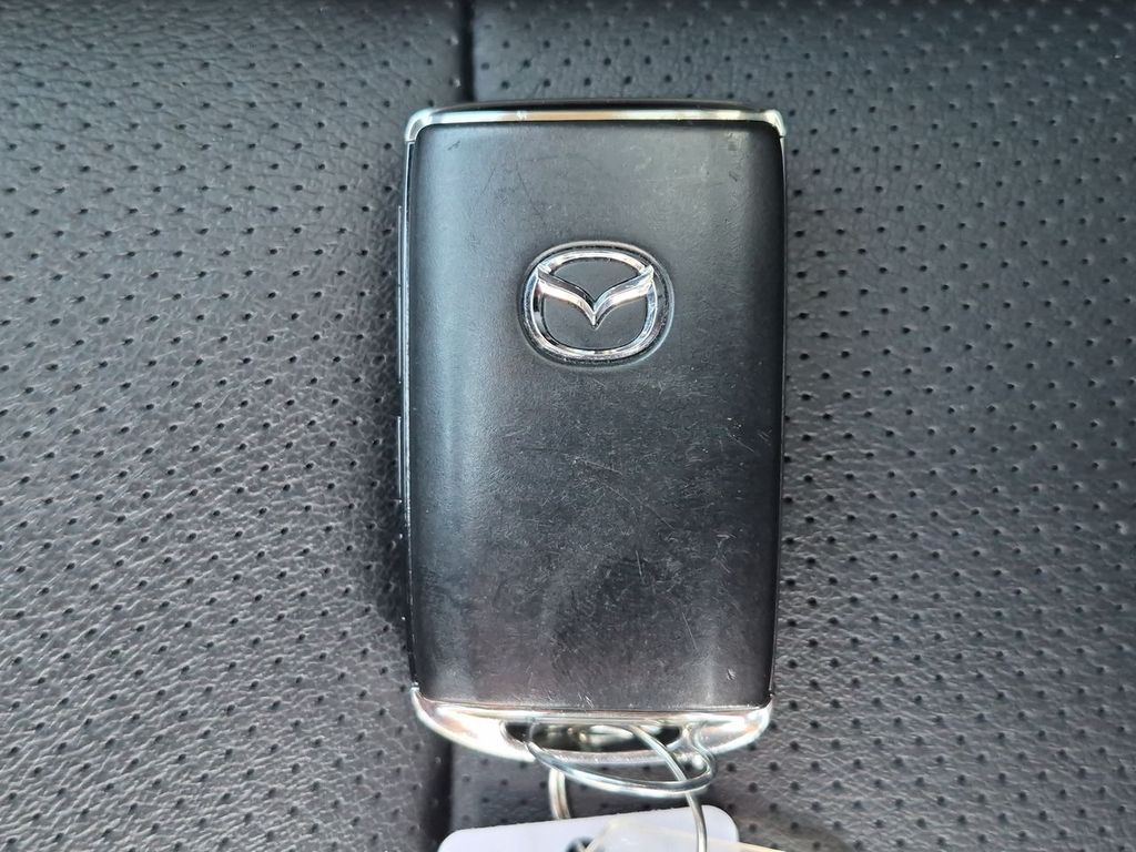 Thumbnail: 2025 Mazda CX-50 - 19