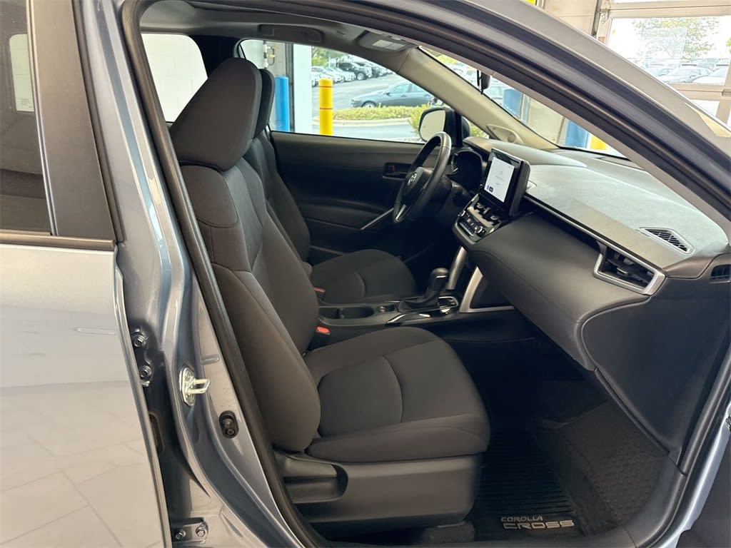 Thumbnail: 2024 Toyota Corolla Cross - 12