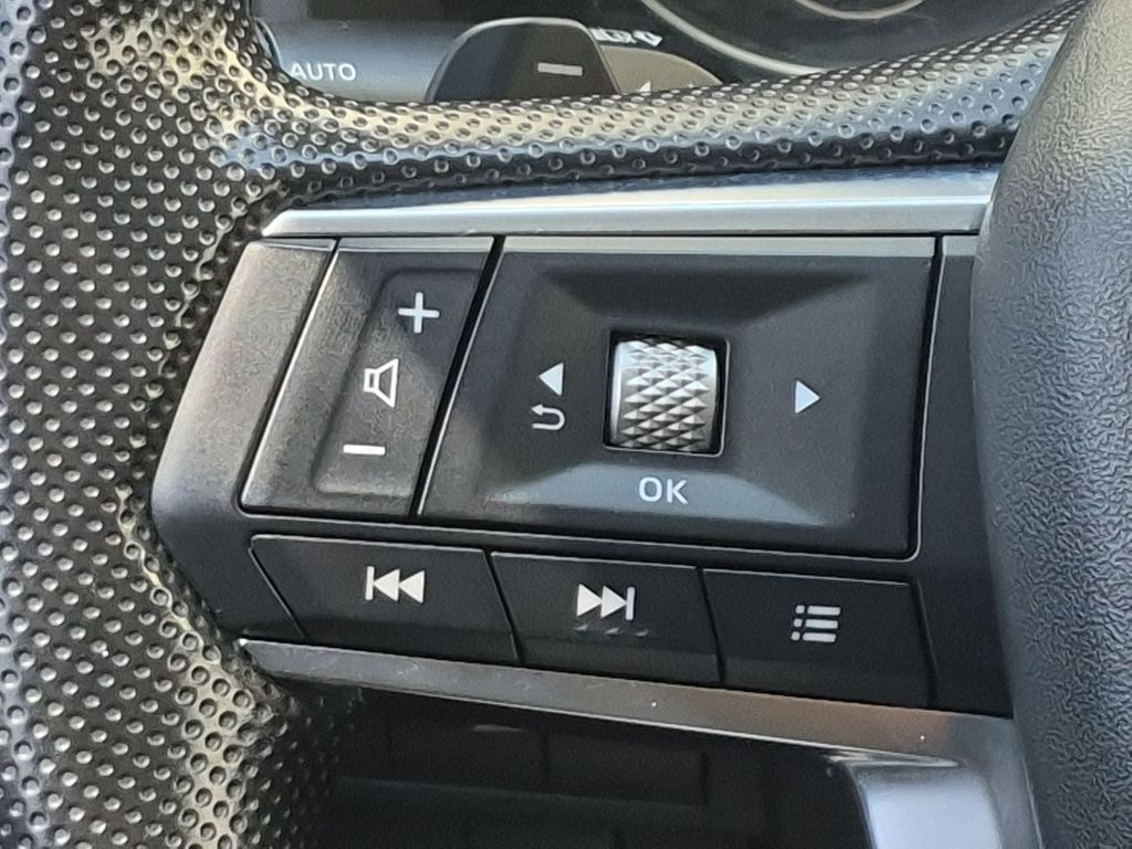Thumbnail: 2022 Mitsubishi Outlander - 28