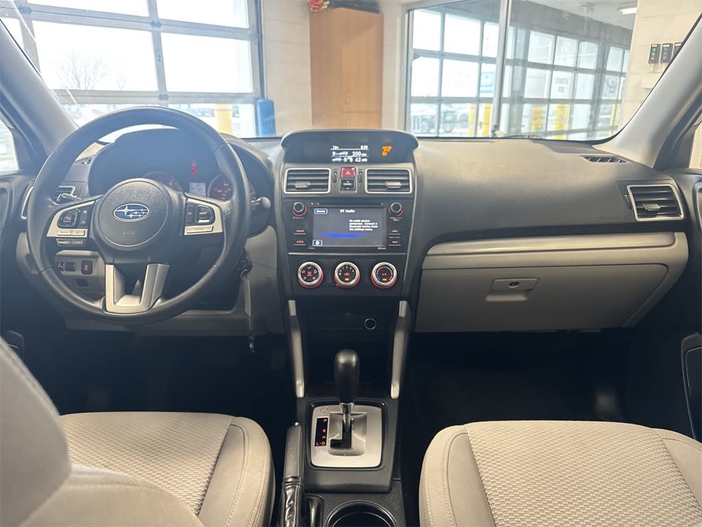 2017 Subaru Forester 2.5i 10