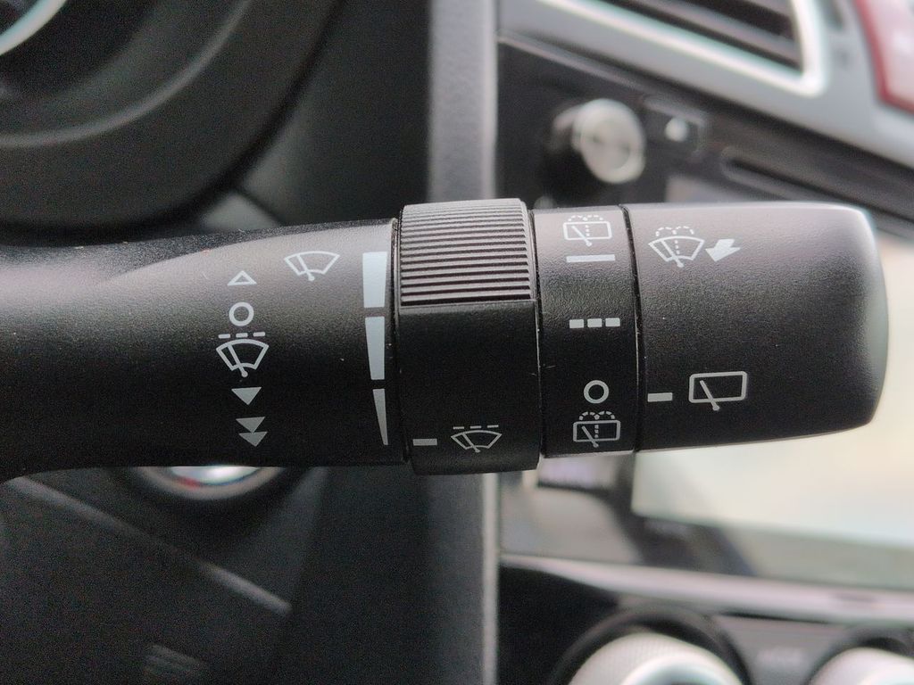 Thumbnail: 2016 Subaru Forester - 33