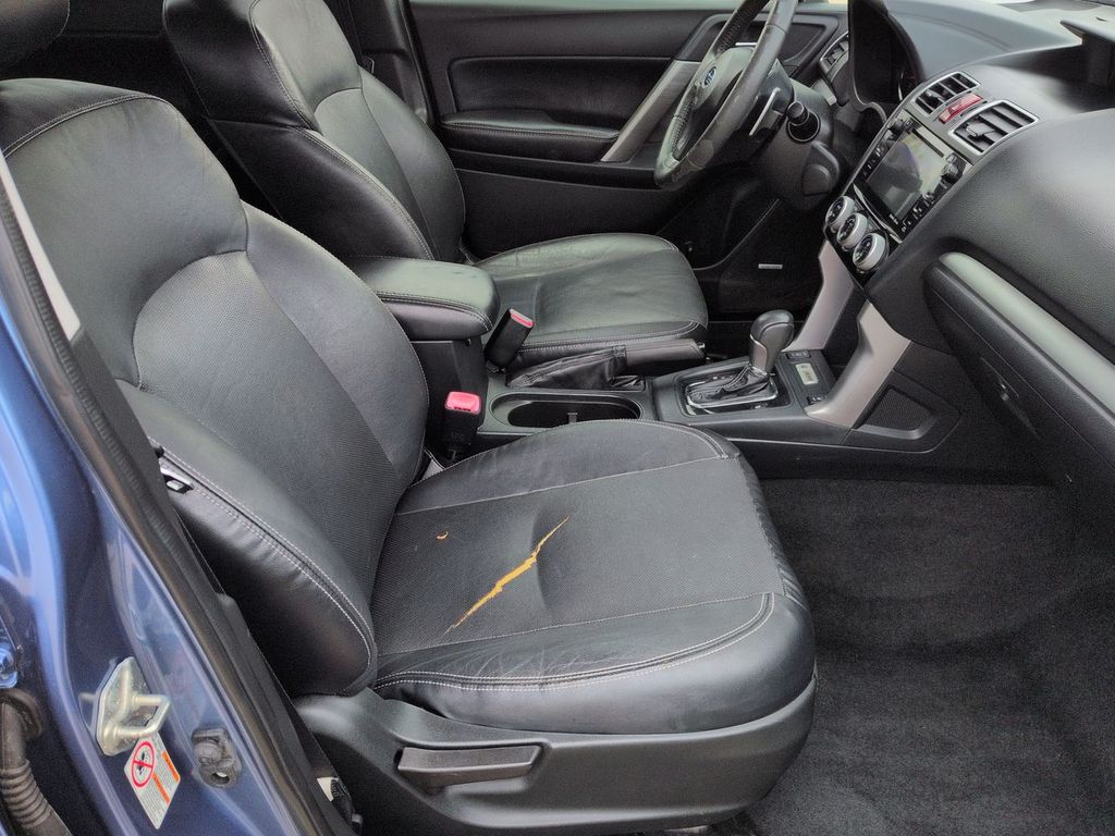 Thumbnail: 2016 Subaru Forester - 11