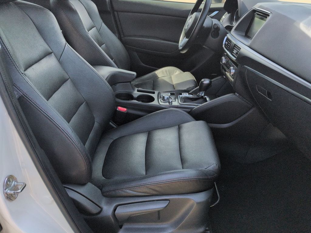 Thumbnail: 2016 Mazda CX-5 - 11