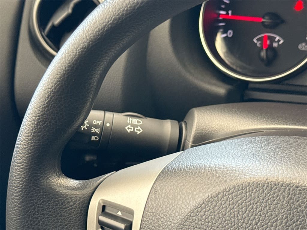 Thumbnail: 2015 Nissan Rogue - 33