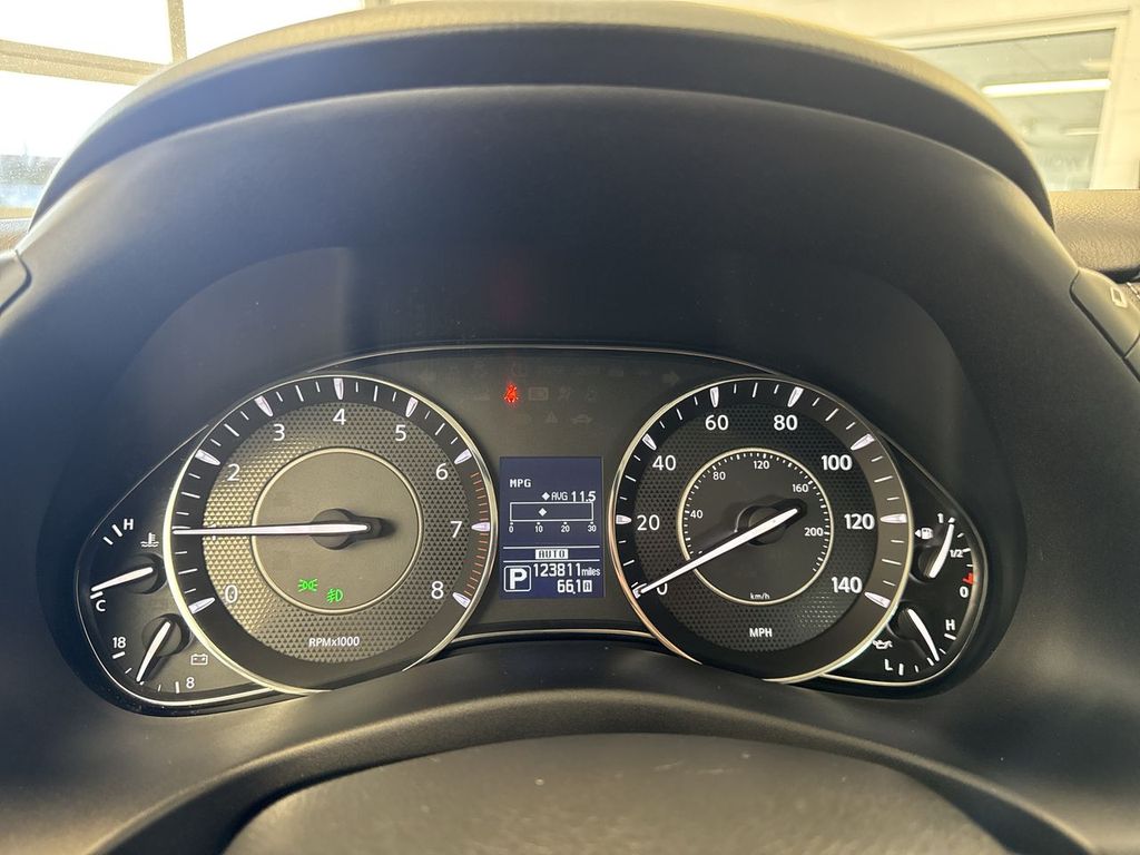 Thumbnail: 2020 Nissan Armada - 17