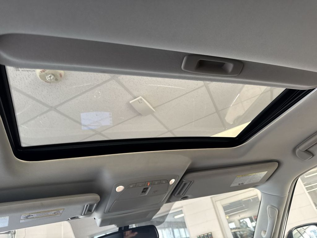 Thumbnail: 2020 Nissan Armada - 27