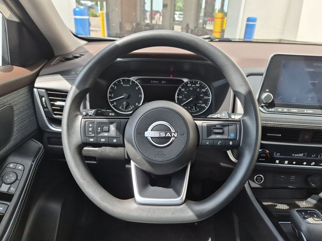Thumbnail: 2023 Nissan Rogue - 13