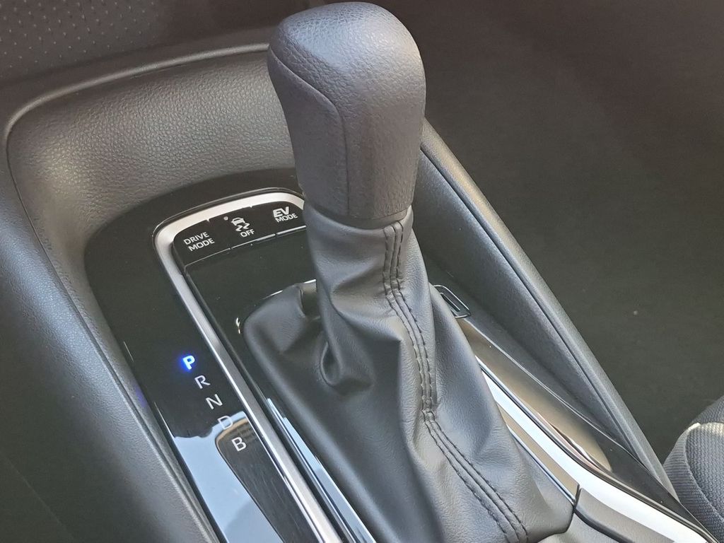 Thumbnail: 2025 Toyota Corolla - 15