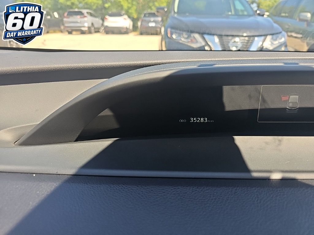 Thumbnail: 2021 Toyota Prius Prime - 6