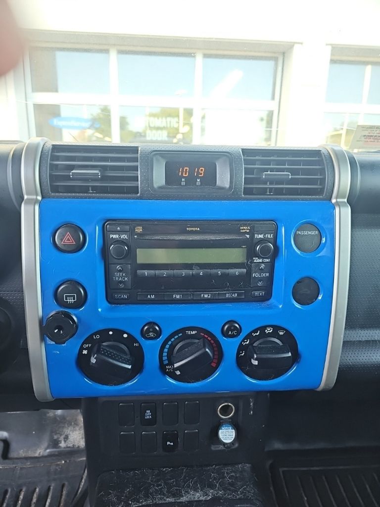 Thumbnail: 2007 Toyota FJ Cruiser - 4