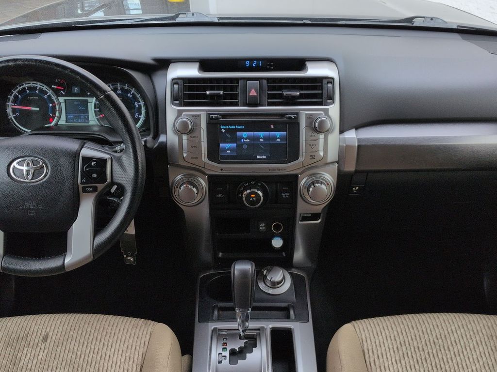 Thumbnail: 2016 Toyota 4Runner - 9
