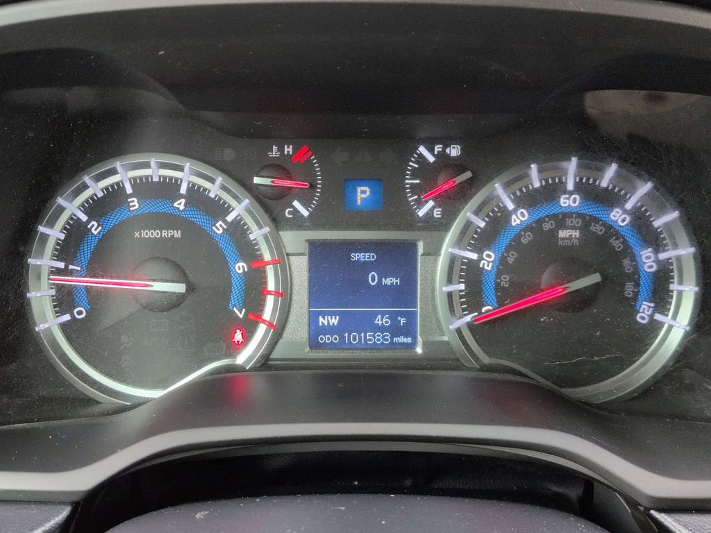 Thumbnail: 2016 Toyota 4Runner - 16