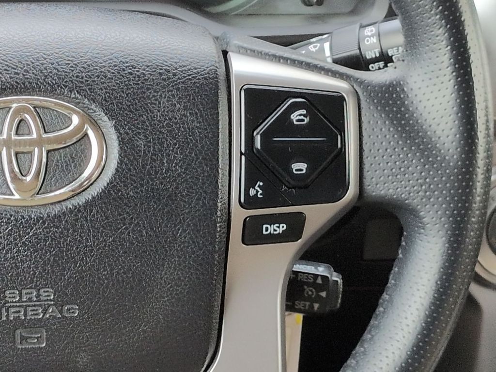 Thumbnail: 2016 Toyota 4Runner - 30