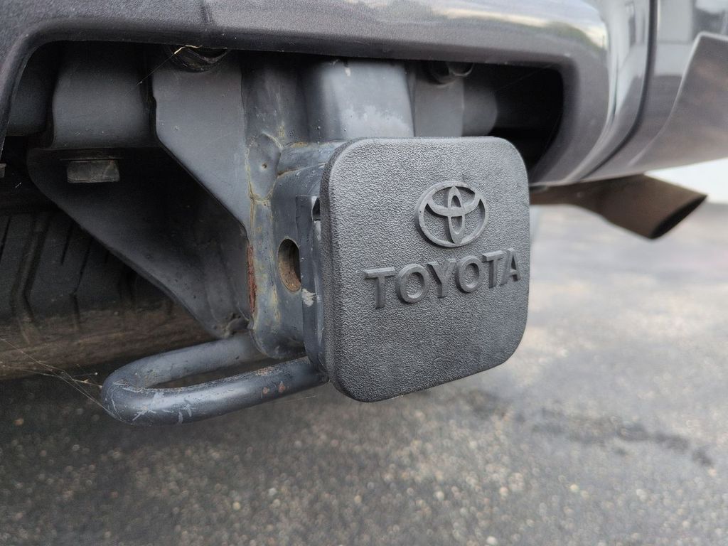 Thumbnail: 2016 Toyota 4Runner - 35