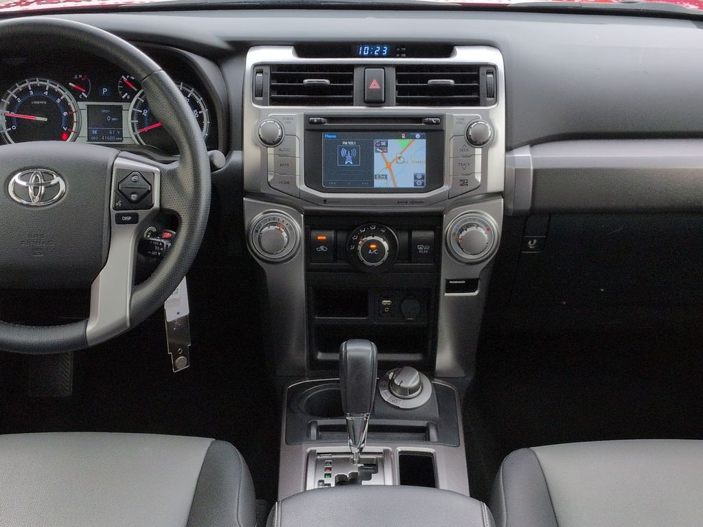 Thumbnail: 2019 Toyota 4Runner - 9