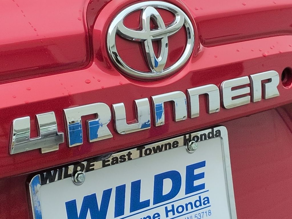 Thumbnail: 2019 Toyota 4Runner - 25