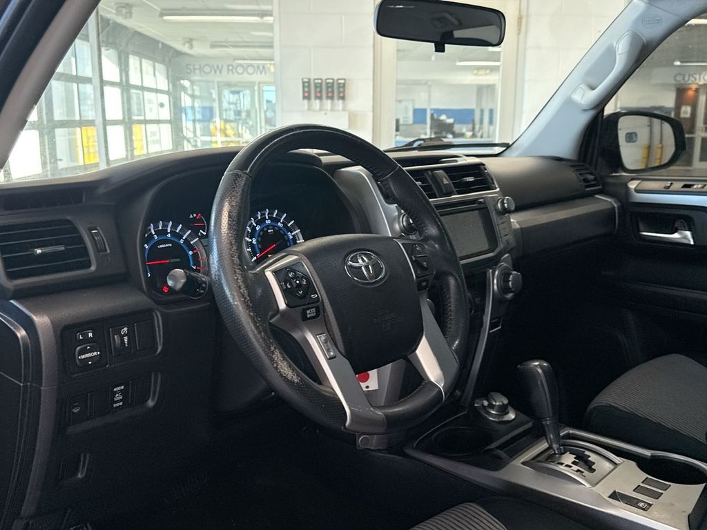 Thumbnail: 2015 Toyota 4Runner - 2