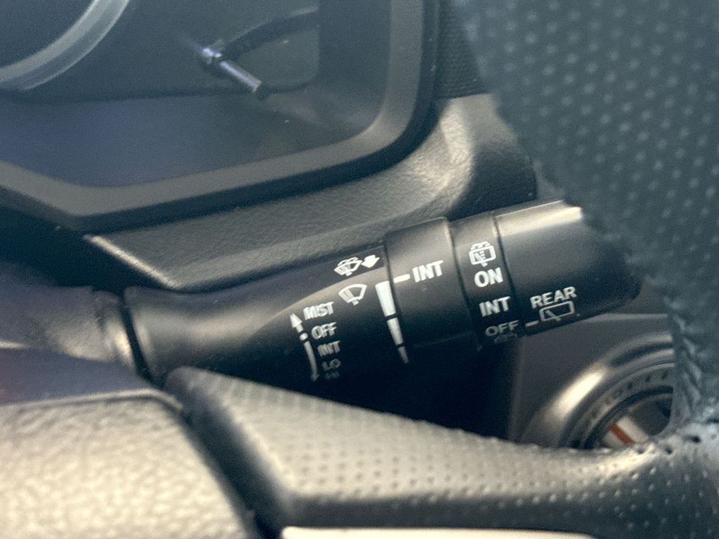 Thumbnail: 2015 Toyota 4Runner - 27