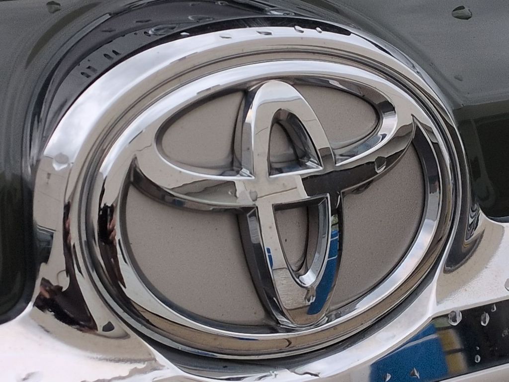 Thumbnail: 2022 Toyota 4Runner - 26