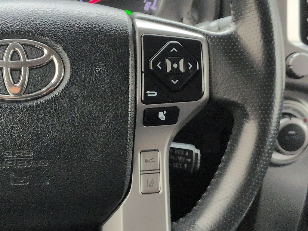 Thumbnail: 2022 Toyota 4Runner - 33