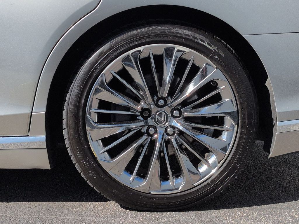 Thumbnail: 2020 Lexus LS - 8