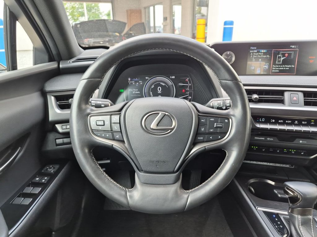 Thumbnail: 2021 Lexus UX - 13