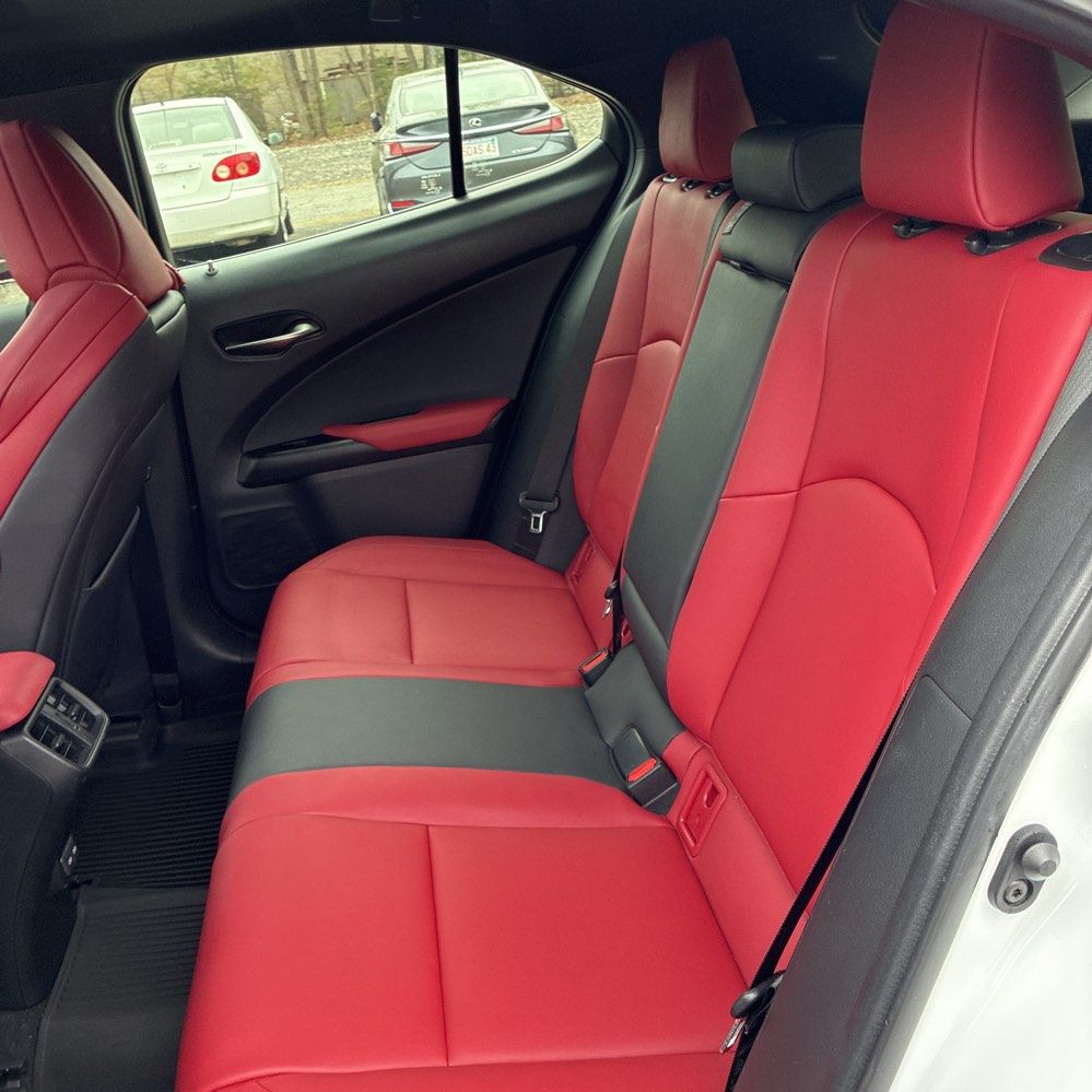 Thumbnail: 2021 Lexus UX - 10