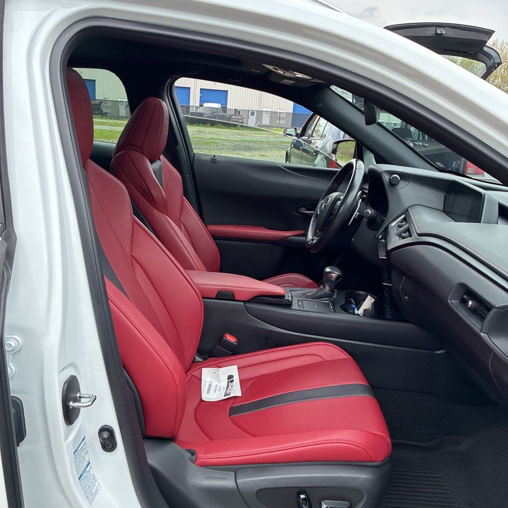 Thumbnail: 2021 Lexus UX - 4