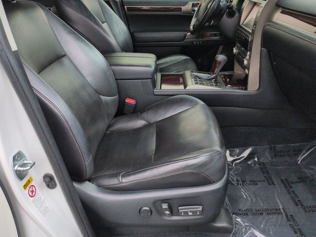 Thumbnail: 2018 Lexus GX - 11
