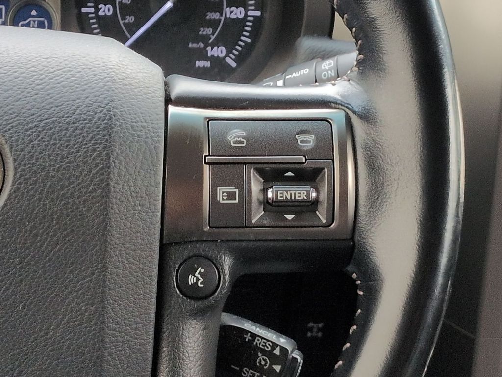 Thumbnail: 2018 Lexus GX - 32