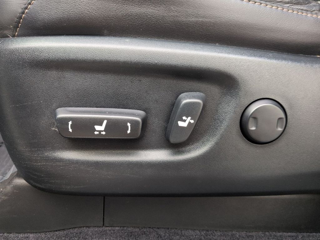 Thumbnail: 2018 Lexus GX - 25