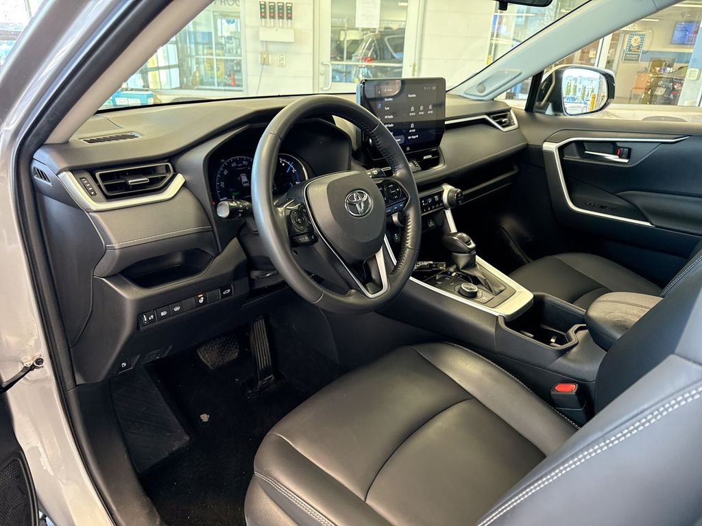 Thumbnail: 2023 Toyota RAV4 - 3