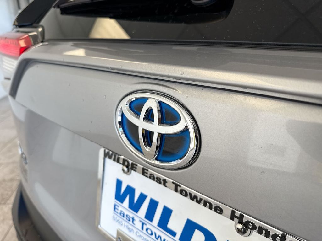 Thumbnail: 2023 Toyota RAV4 - 27
