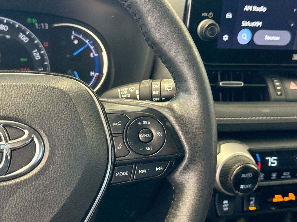 Thumbnail: 2023 Toyota RAV4 - 34