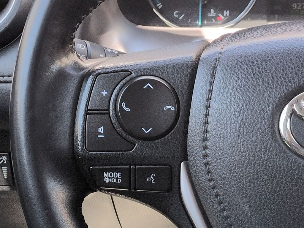 Thumbnail: 2016 Toyota RAV4 - 30