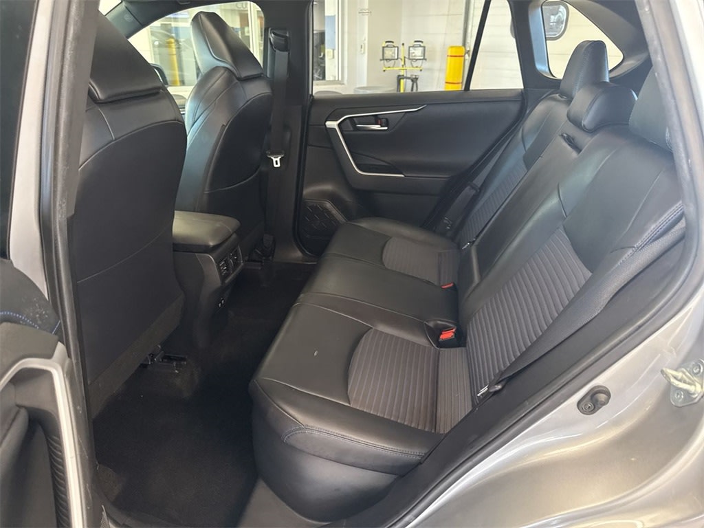 Thumbnail: 2020 Toyota RAV4 - 30