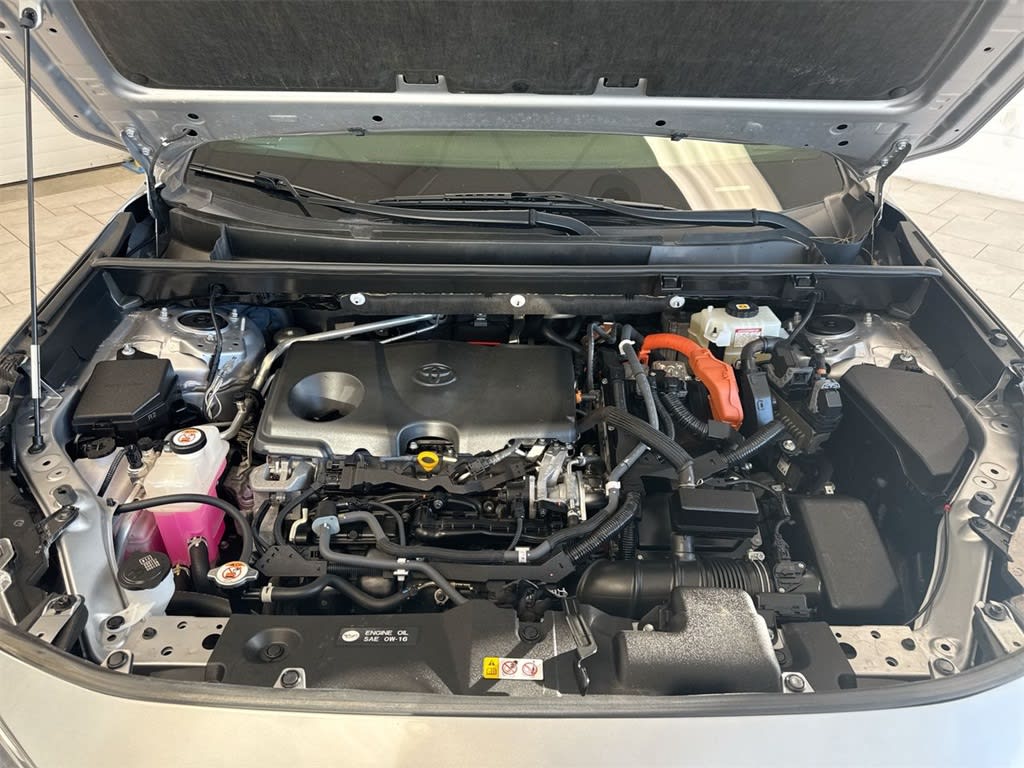 Thumbnail: 2020 Toyota RAV4 - 9