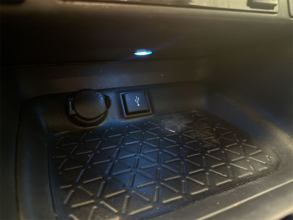 Thumbnail: 2020 Toyota RAV4 - 35