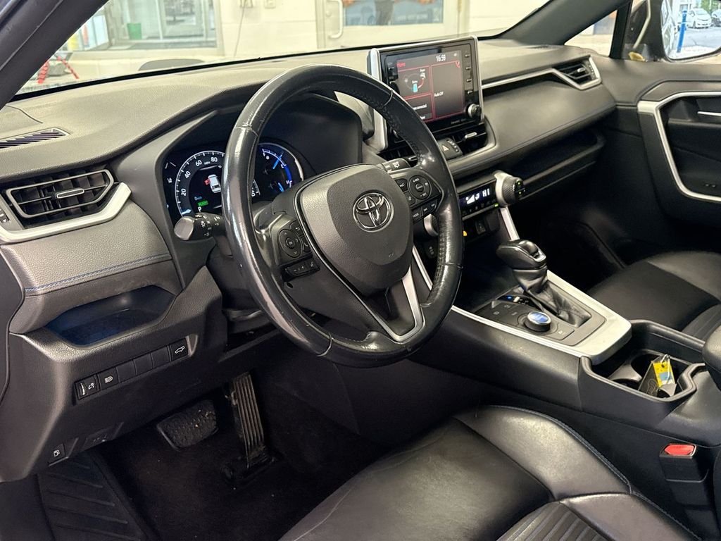 Thumbnail: 2019 Toyota RAV4 - 2