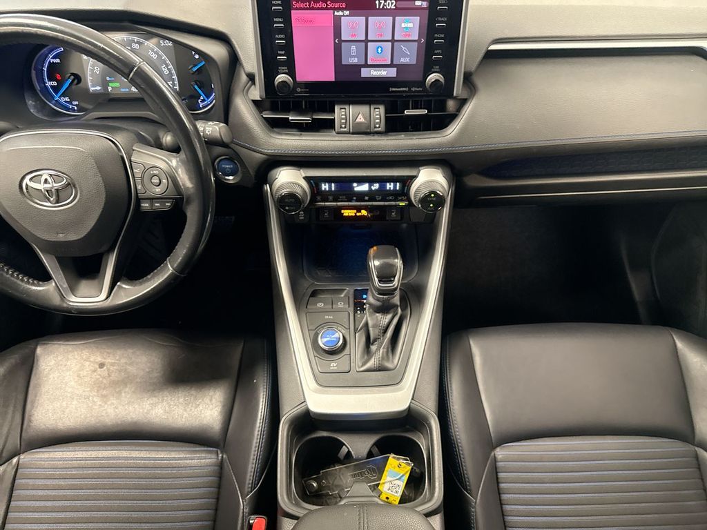 Thumbnail: 2019 Toyota RAV4 - 15