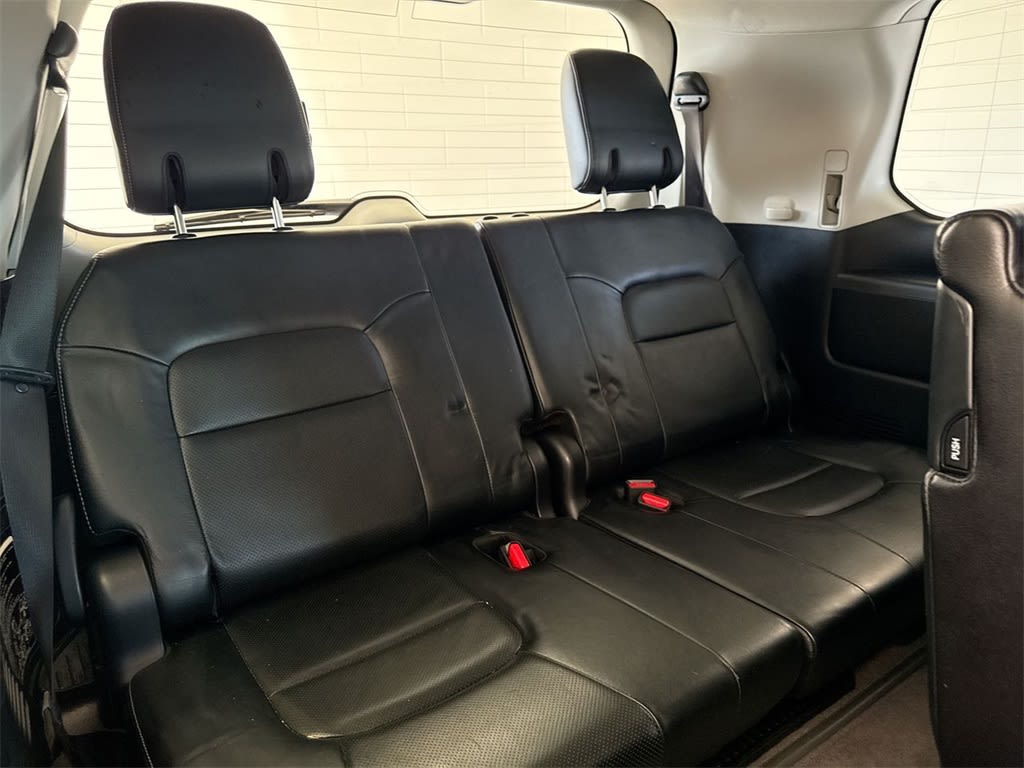 Thumbnail: 2015 Toyota Land Cruiser - 30