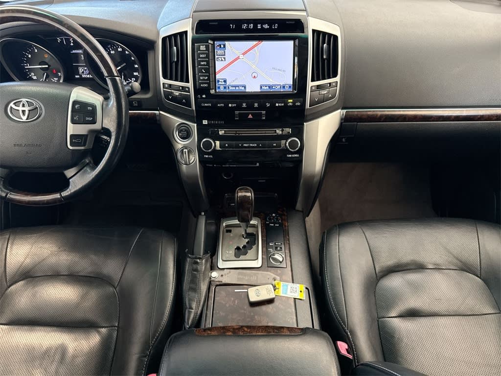 Thumbnail: 2015 Toyota Land Cruiser - 15