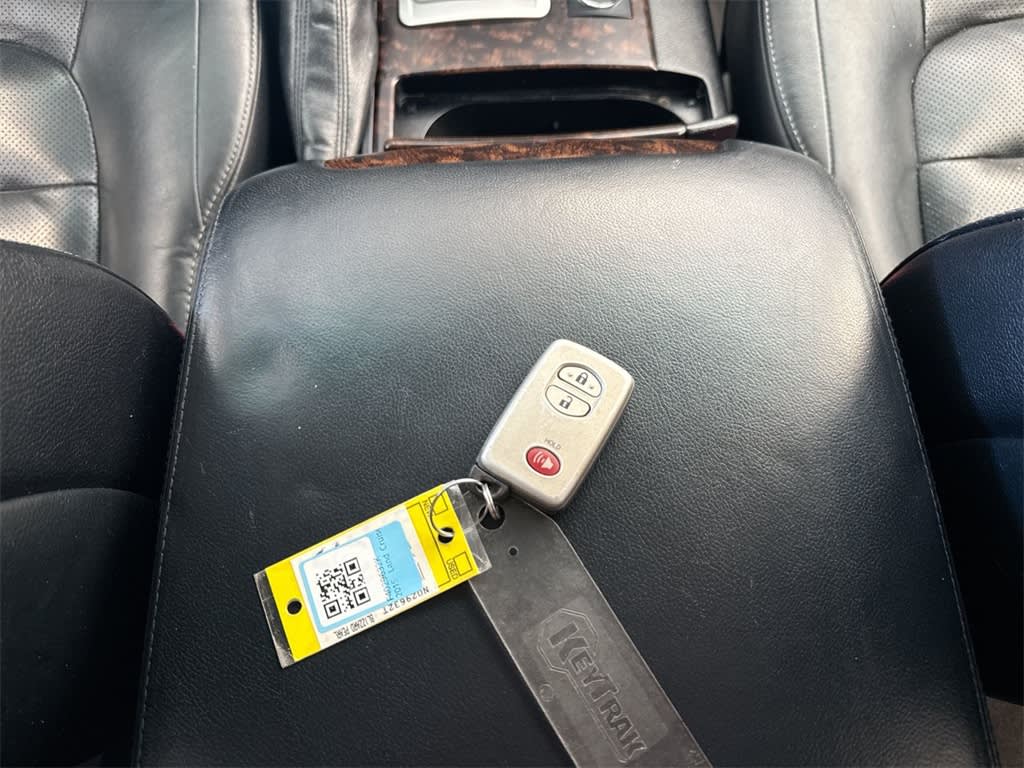 Thumbnail: 2015 Toyota Land Cruiser - 12